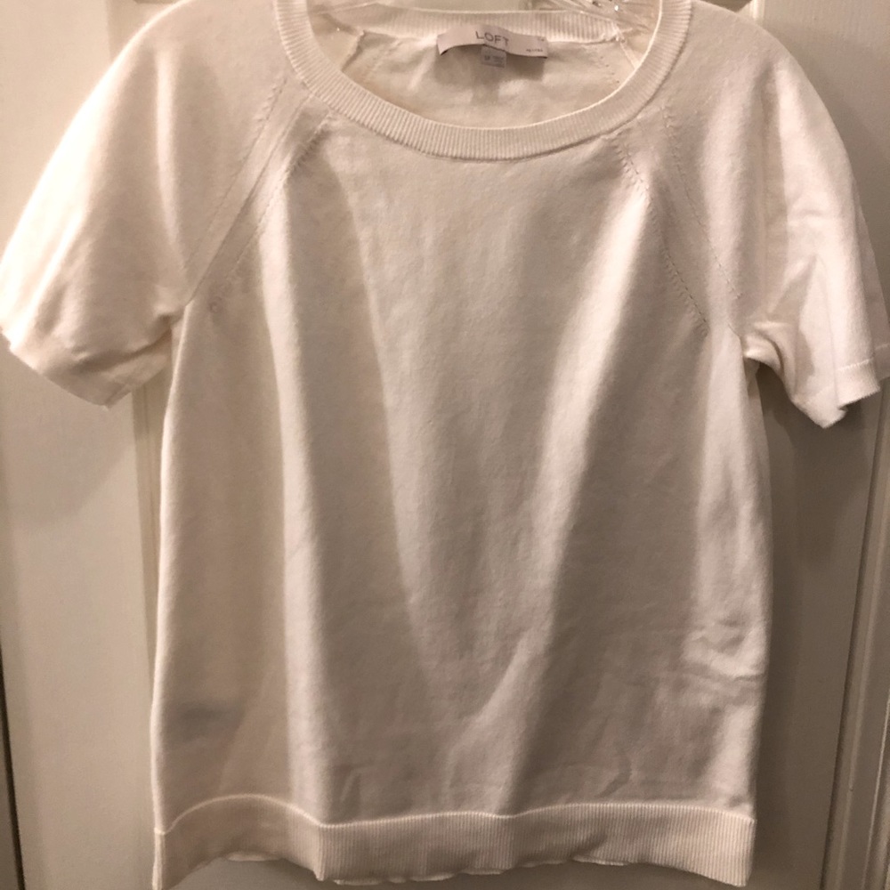 Short sleeve sweater